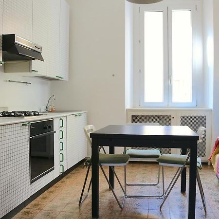 S. Ambrogio Cozy Apartment มิลาน ภายนอก รูปภาพ