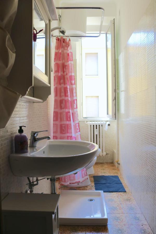 S. Ambrogio Cozy Apartment มิลาน ภายนอก รูปภาพ